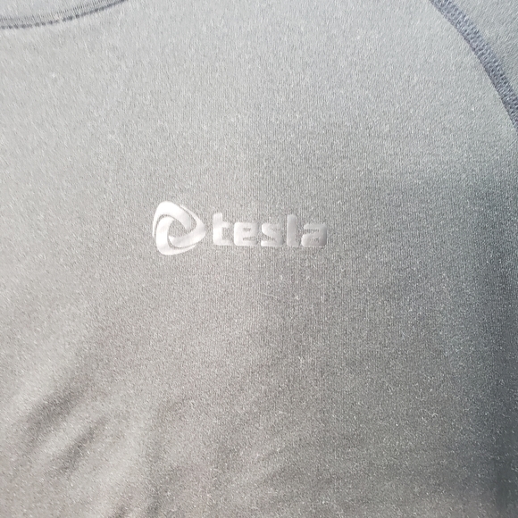 Tesla Mens Black On Black Compression Shirts XL - Picture 3 of 15